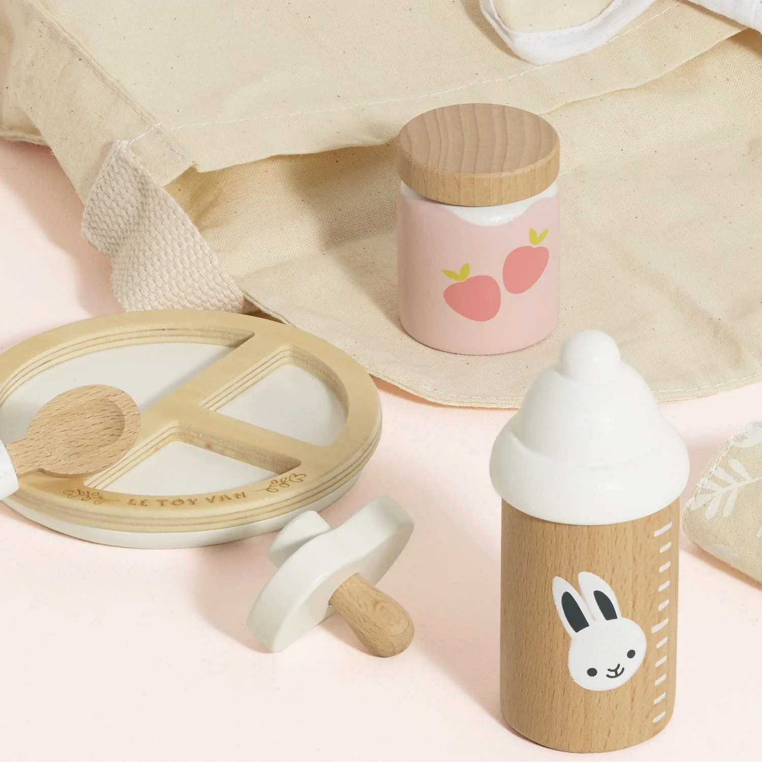 Dolls Nursing Kit and Bag - Image 5