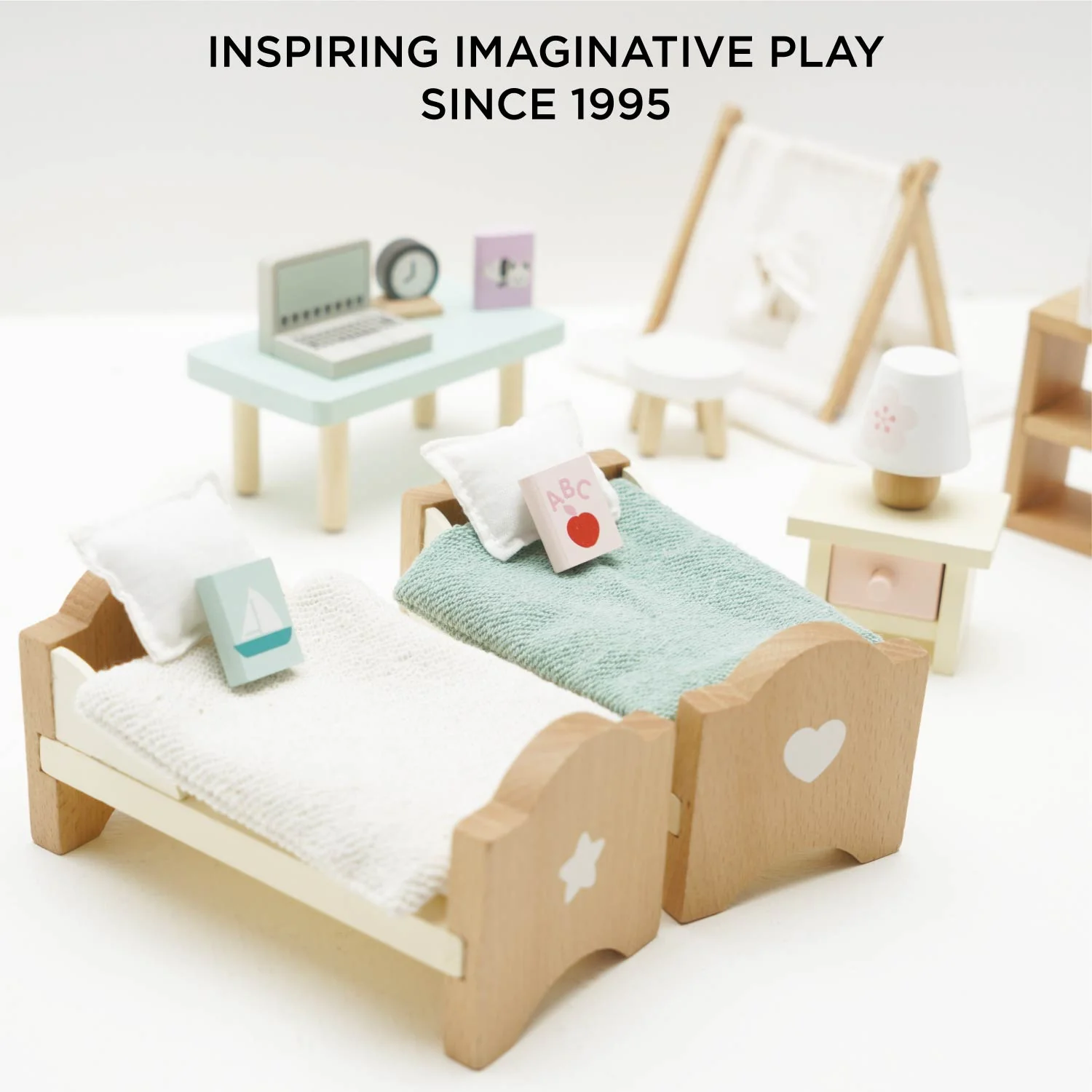 Wooden Dolls House Child's Bedroom Furniture - Image 5