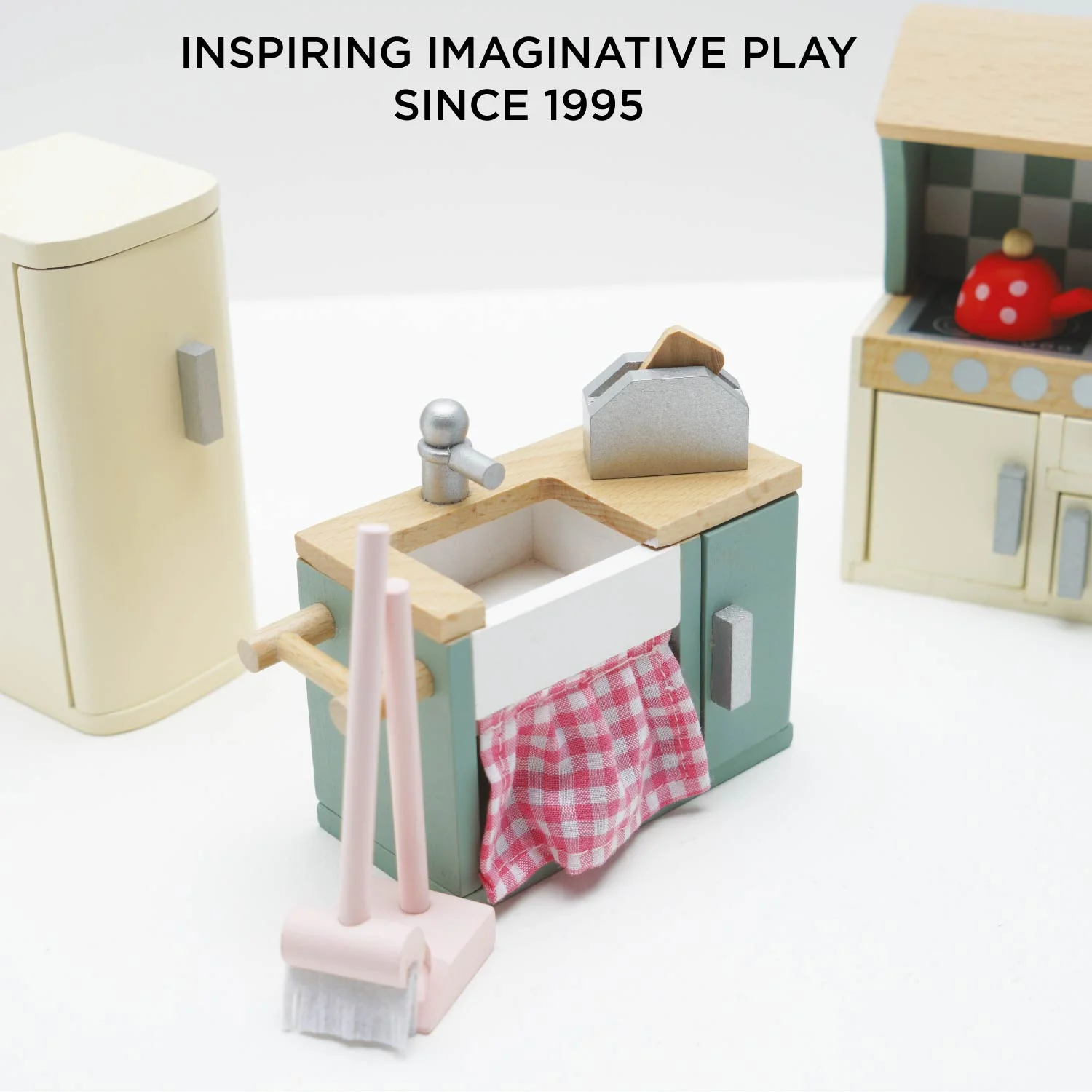 Wooden Dolls House Kitchen Furniture - Image 5