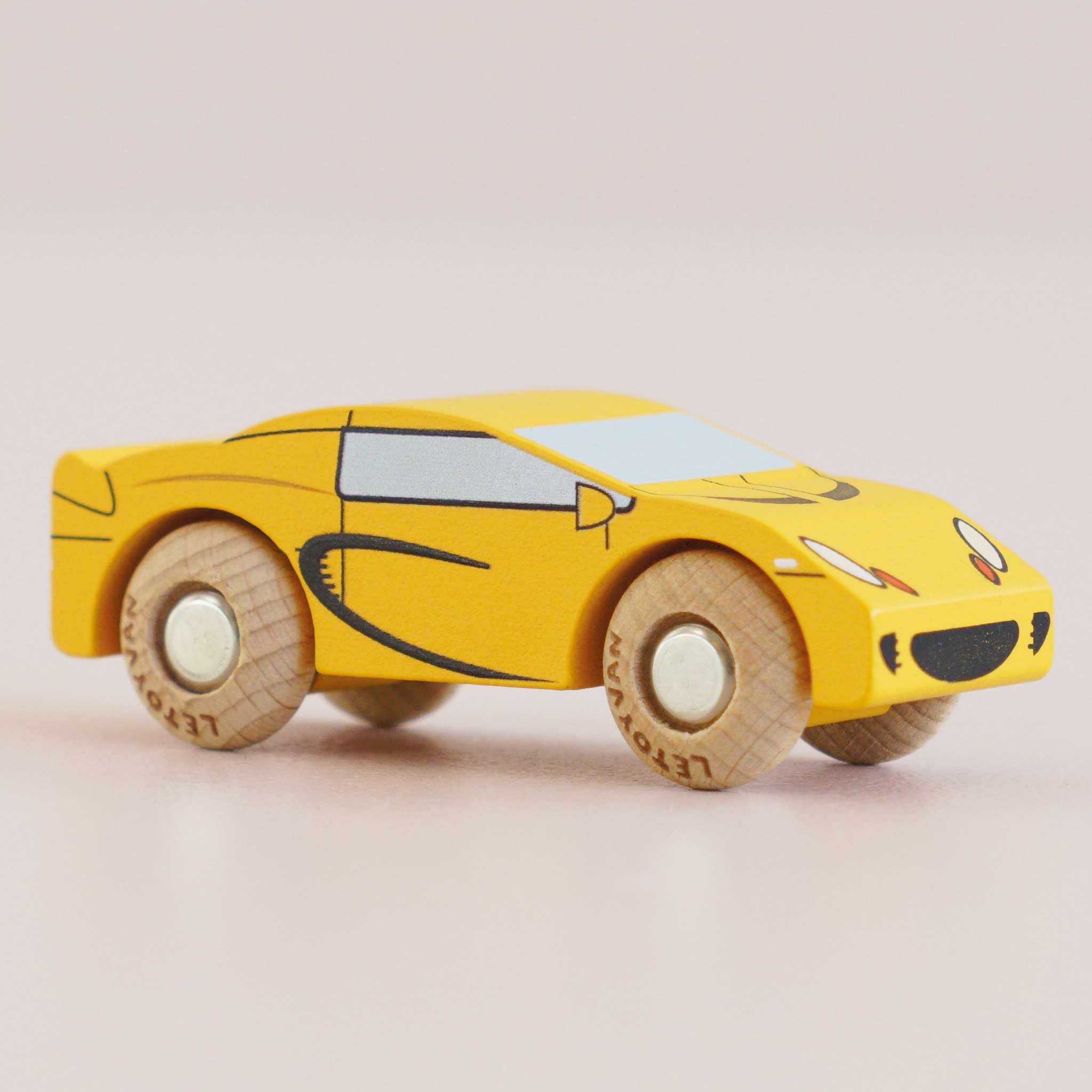 No. 19 GT105 Louis - Image 2