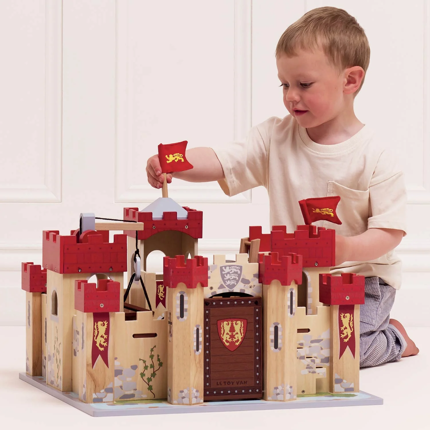 Lionheart Wooden Castle - Image 7