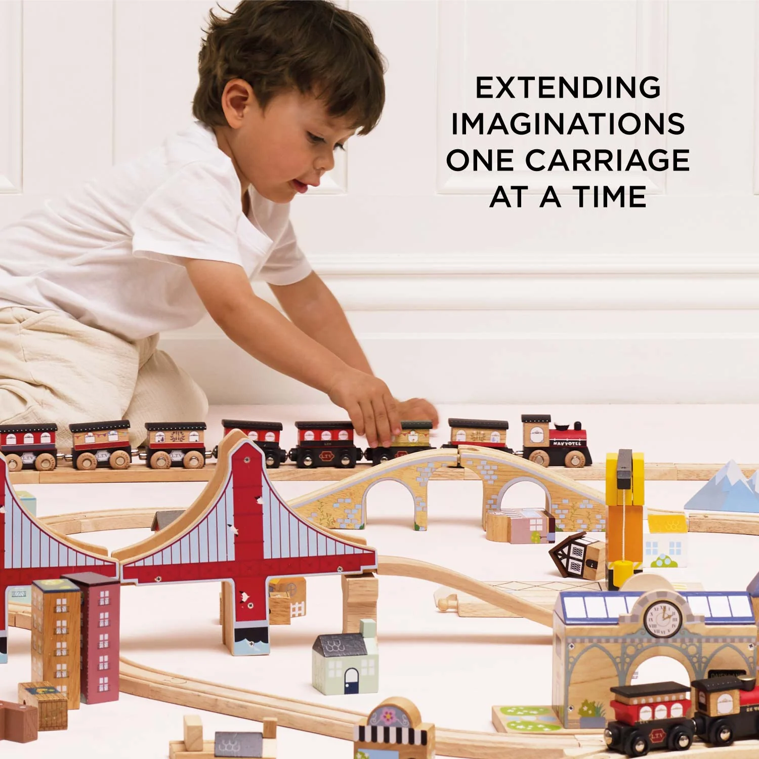 Royal Express Train & Carriages - Image 5
