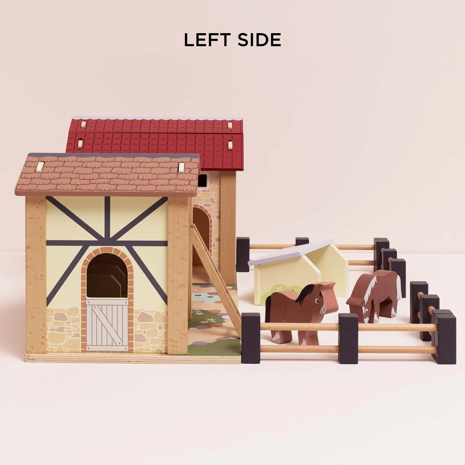 Wooden Farmyard Stables - Image 5